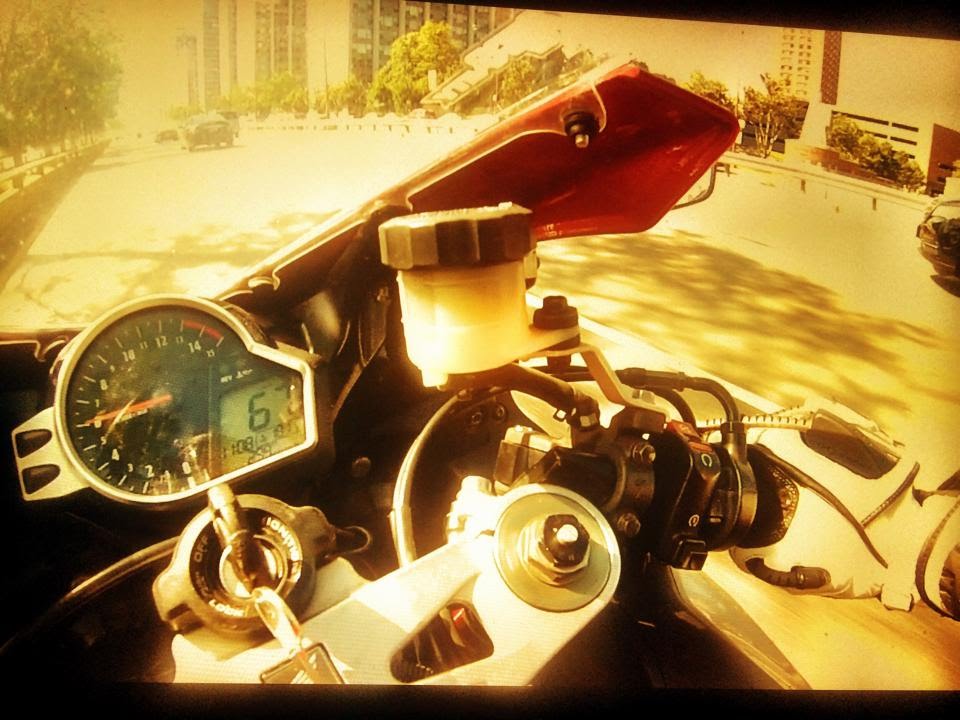 Как делать перегазовку на мотоцикле? Теория