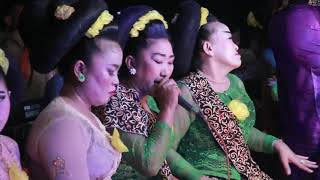 WAWAYANGAN - SENI SUNDA JAIPONG MAMAH OOM DOLAR