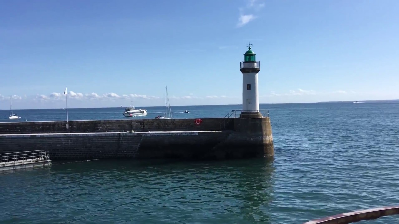 2018 Ep  9  EMBOUTEILLAGE A BELLE ILE. À la voile vers BELON