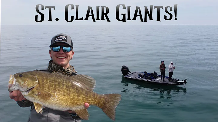 How to Catch BIG SMALLMOUTH BASS on Lake St. Clair...