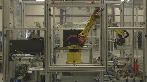ACEinspect WRM2GC - Automated machine tending with 100% part inspection & traceability