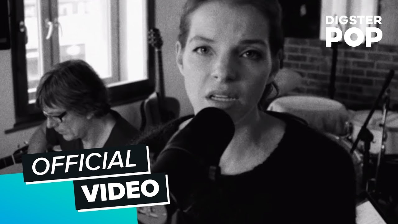 Watch Yvonne Catterfeld - Lieber So on YouTube Watch Yvonne Catterfeld - Lieber So on YouTube