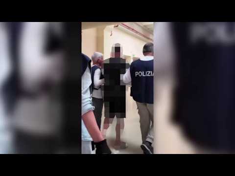 Video Meloni pubblica un video: «Continuano le espulsioni degli immigrati irregolari»