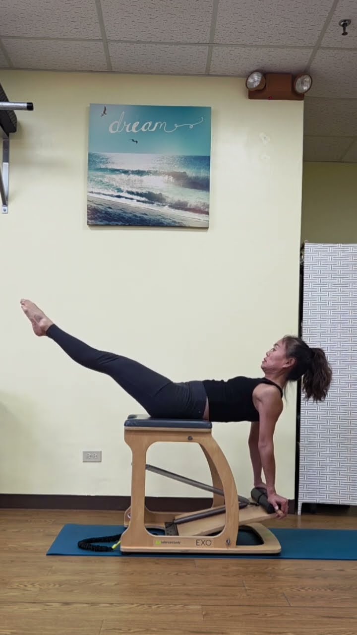Pilates Chair Core Workout | ピラティス|ピラティスチェアー - YouTube