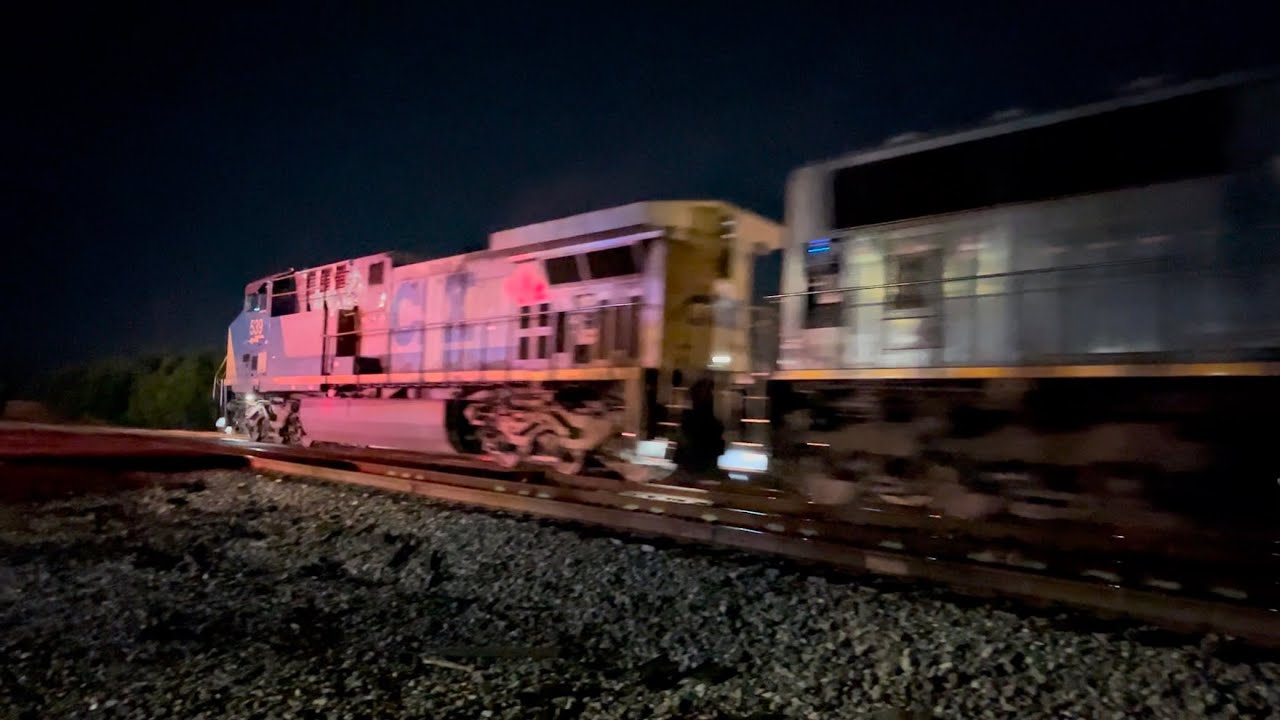 CSX 539 Leads Long Fast CSX M407 SB Manifest Train Departing Florence ...