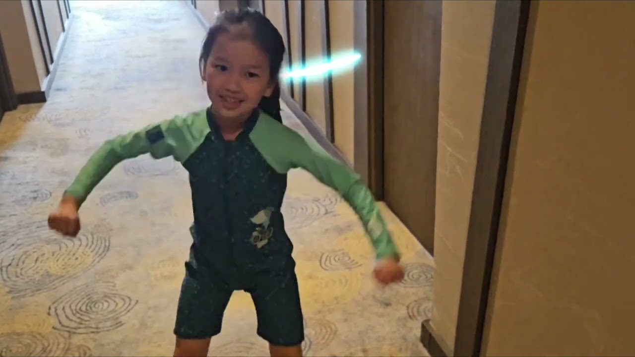 น้องปริม ไปเป็นกำลังใจให้เฮียปราบ สอบเข้าเตรียมอุดม ที่เมืองทองธานี