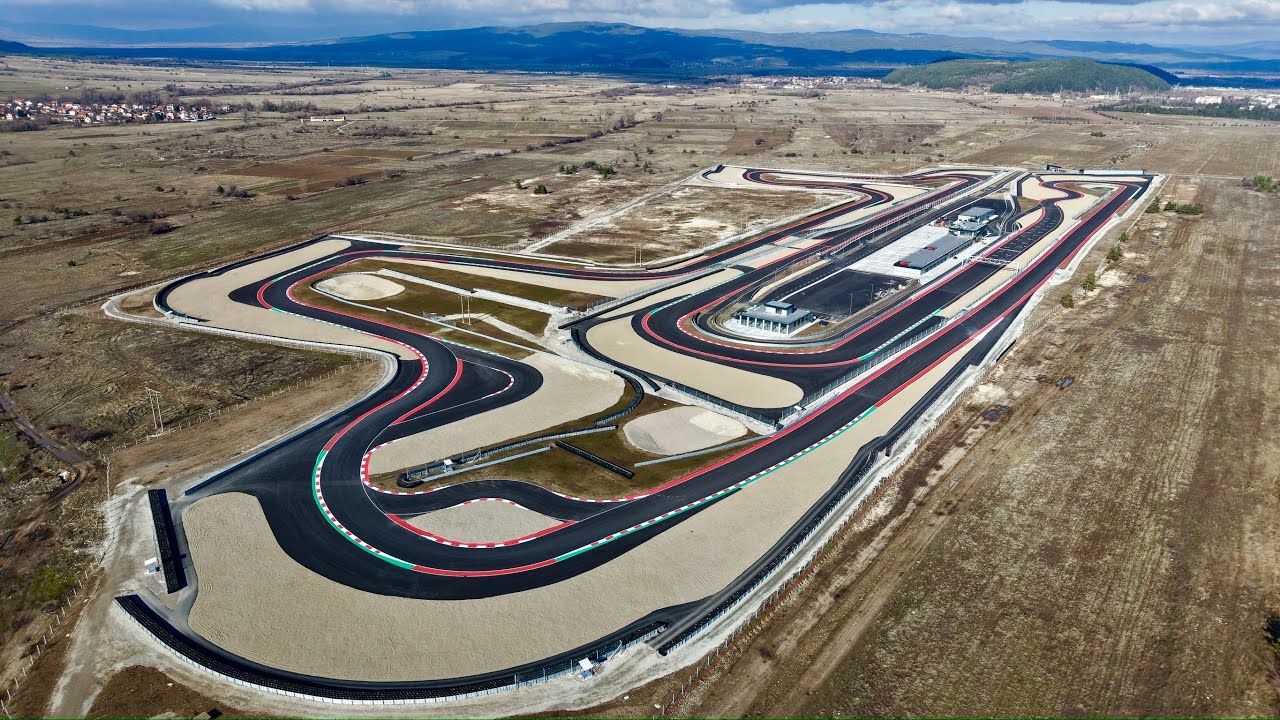 A1 Motor Park (Lara) - Racing circuit - YouTube