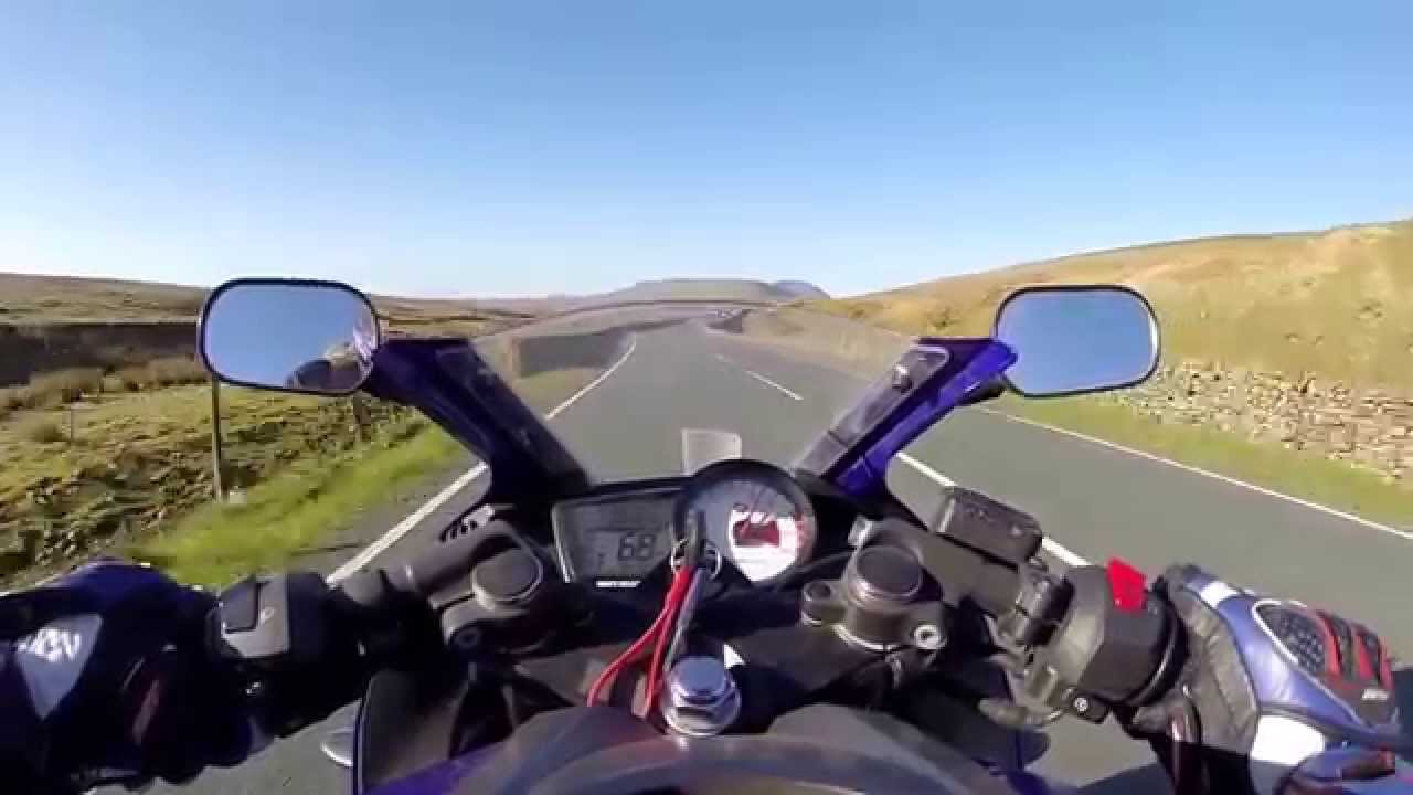 Yamaha yzfr125 full throttle! YouTube