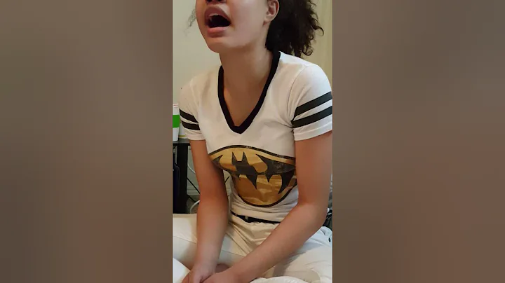 Chasmine singing