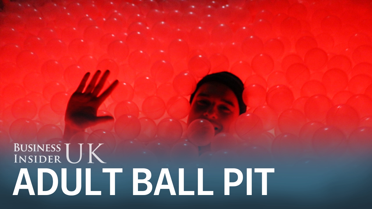 London's adult ball pit that has 250,000 balls YouTube