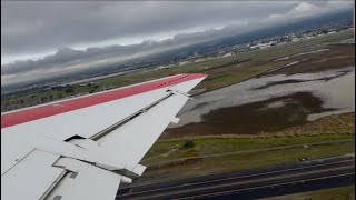 JetSuiteX [JSX] Embraer ERJ-135 Cloudy Takeoff Oakland Intl. (KOAK)