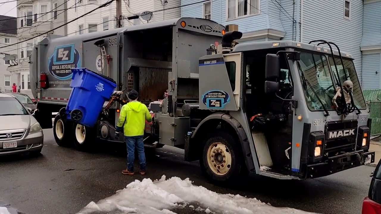 EZ Disposal SL-18 Mack LR Labrie Expert MSL