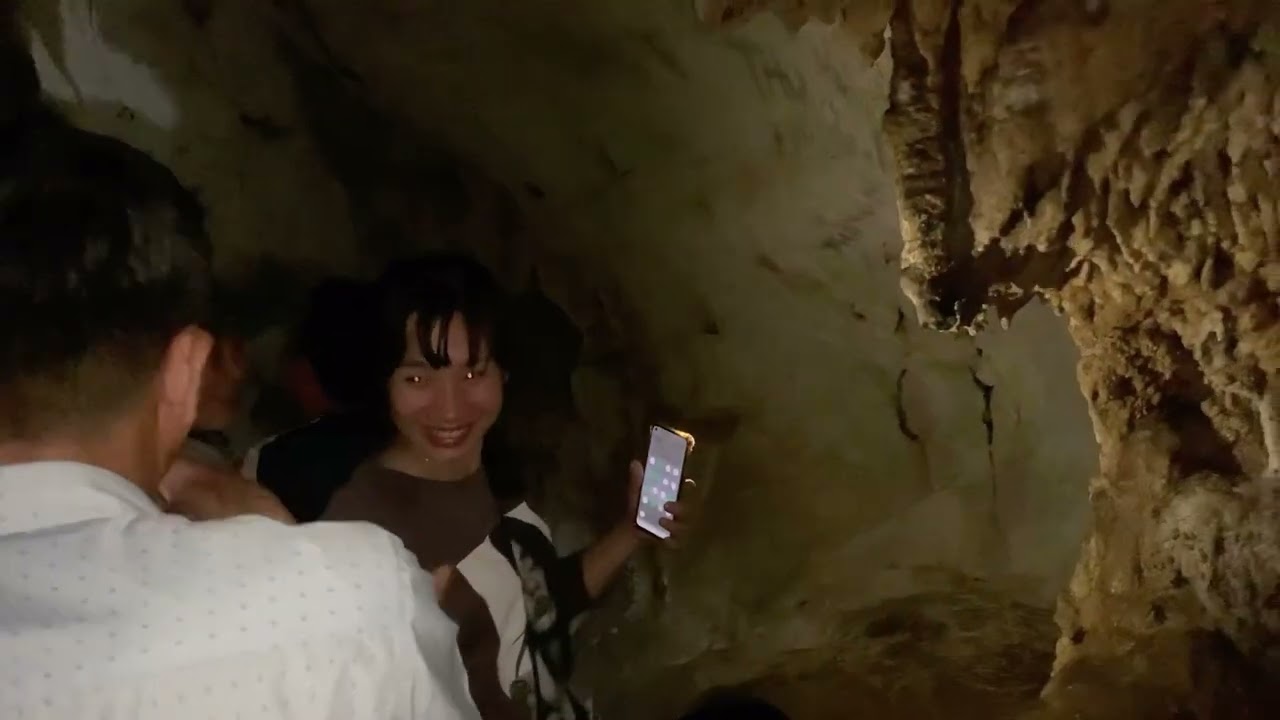 Suối cá thần “Cẩm Thuỷ”