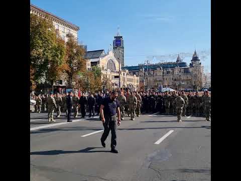 Путин-ху@ло перед репетиции парада!