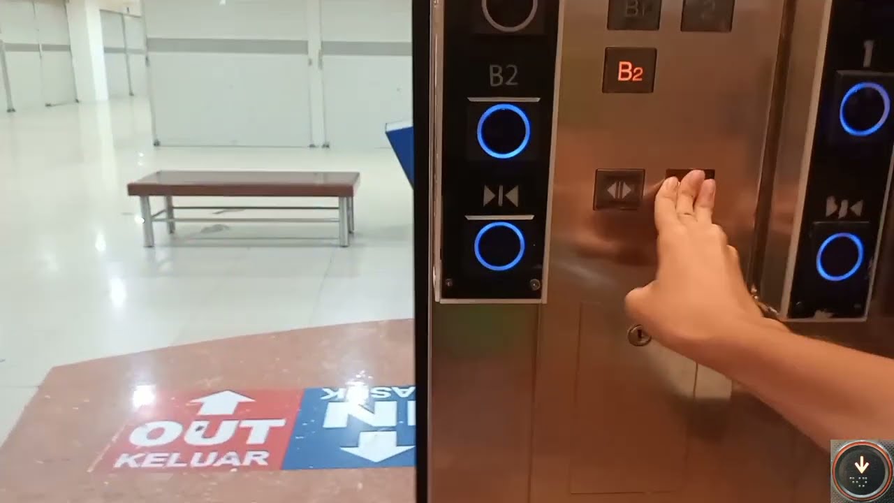 Tour of Shanghai Mitsubishi & Generic Elevator/ Lift at TM Mangga Dua Square, Jakarta