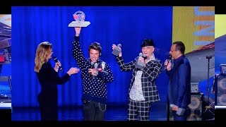 FEDEZ & J-AX ''Wind Awards'' SENZA PAGARE LIVE + PREMIAZIONE