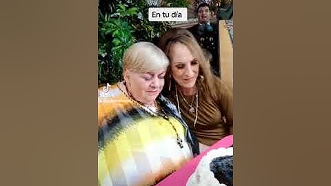En tu día Paquita y Viola