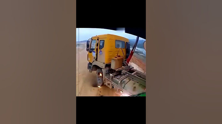 „Wenn dein LKW denkt, er ist Pikachu.“ ⚡️🚛⚡️ Fahrer so: Nope. Tür auf, raus, tschüss.