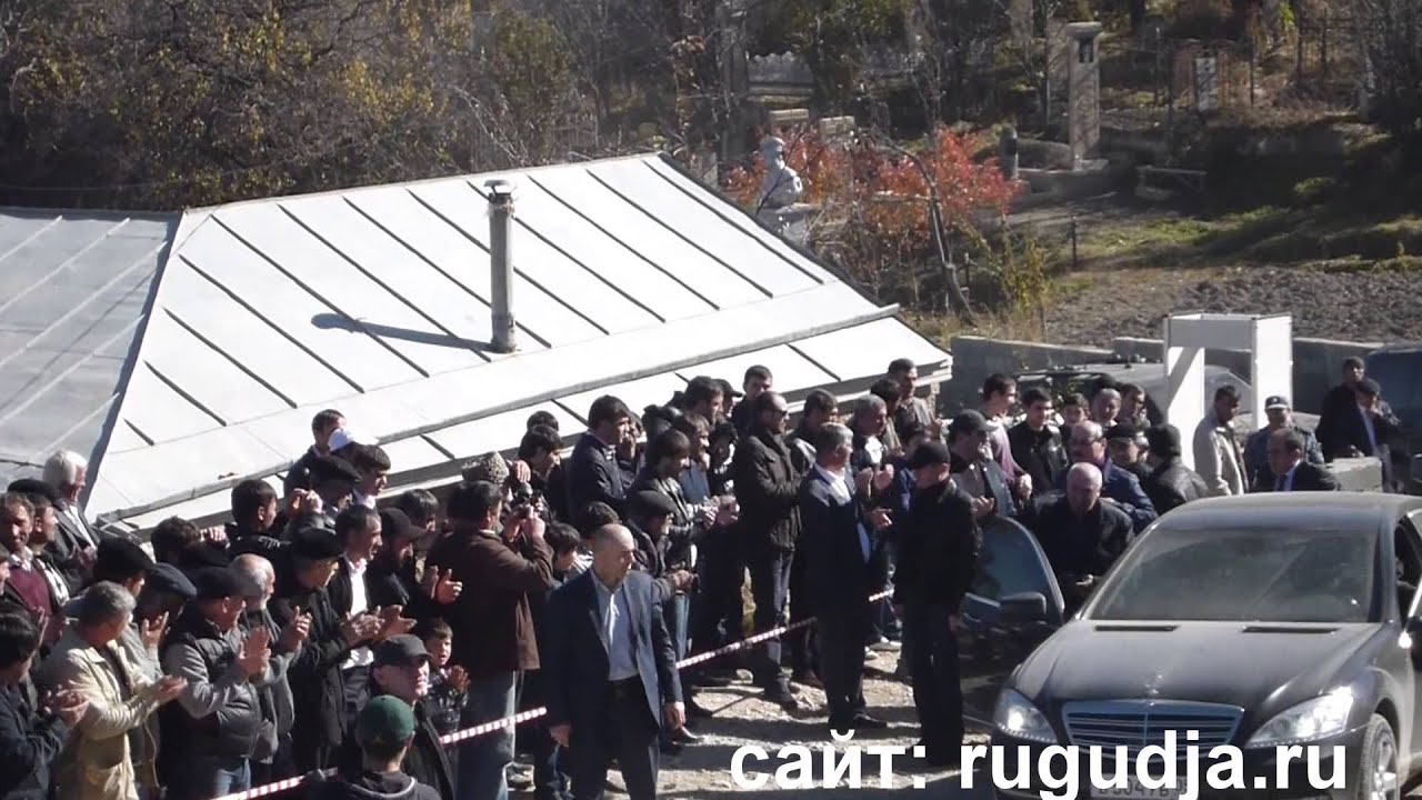 Президент РД Абдулатипов Р. Г. в с. Ругуджа Гунибского района РД