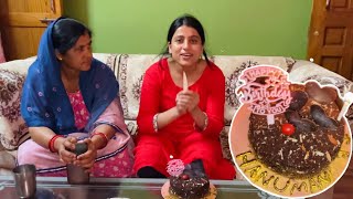 Hanuman Ji ka birthday celebrate with cake and family😍 kaisa laga batana jarur?