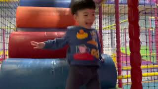 Ethan & Edgar @Widnes Jellybeans Play Centre screenshot 5
