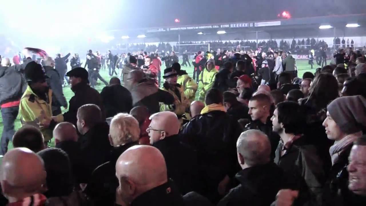 Rochdale v FC United of Manchester - remember remember the 5th. of November !