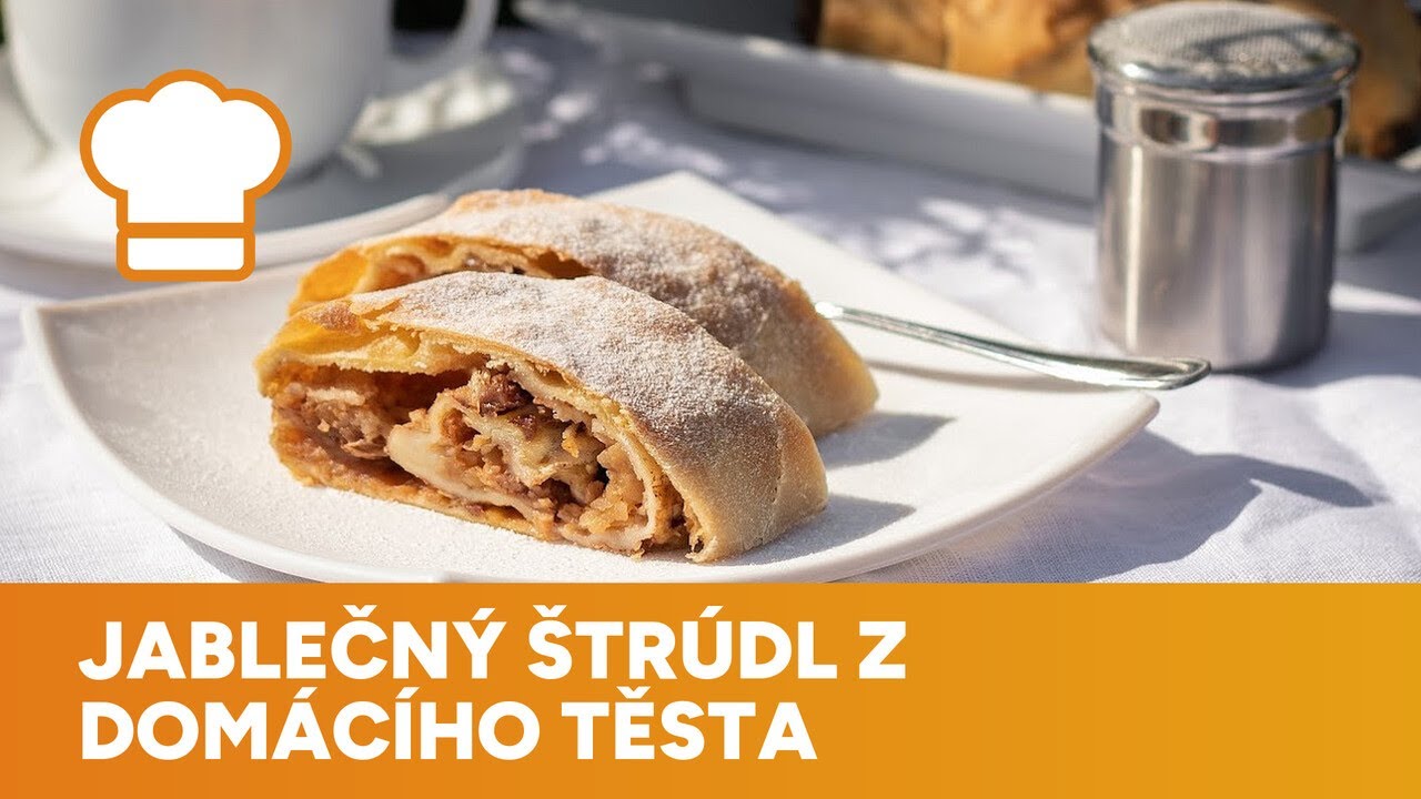 Jablečný štrúdl z domácího těsta vás nadchne svou vláčností a skvělou chutí