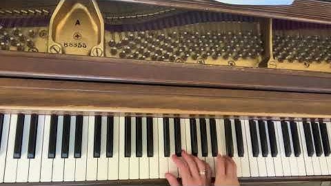 Auld Lang Syne  (Faber Piano Adventures Level 2B Lesson Book)