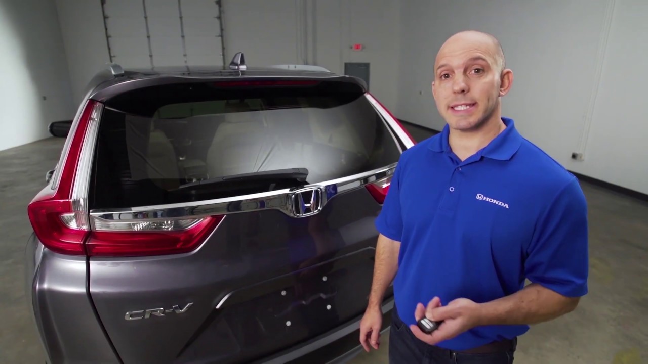 How to Use the Power Tailgate in the 2019 Honda CR-V - YouTube