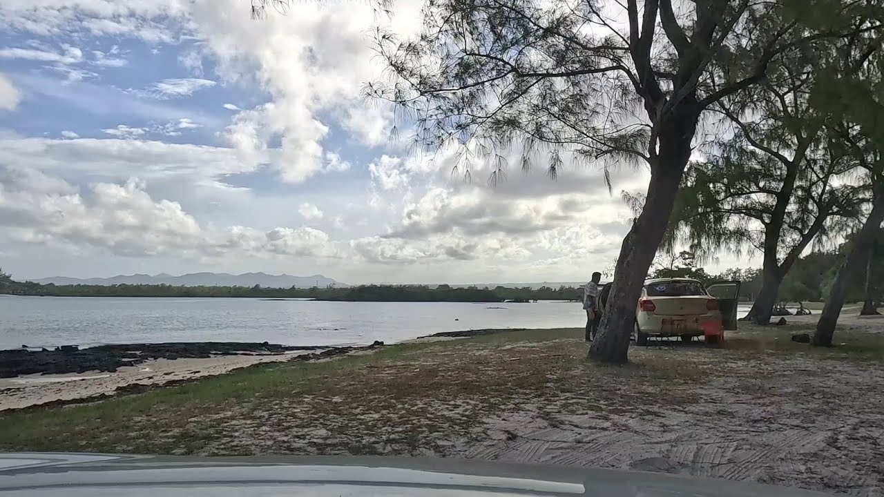 Mauritius 🇲🇺 4K Virtual Drive: 20 Mins of Turquoise Lagoons & Coastal Roads with Relaxation Music