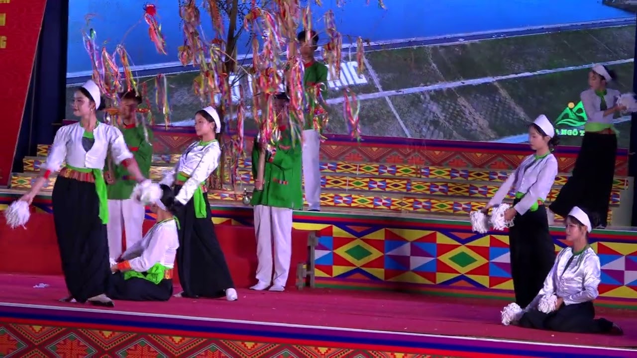 Vẻ Đẹp Cô Gái Mường – Trang Phục Dân Tộc Tuyệt Đẹp