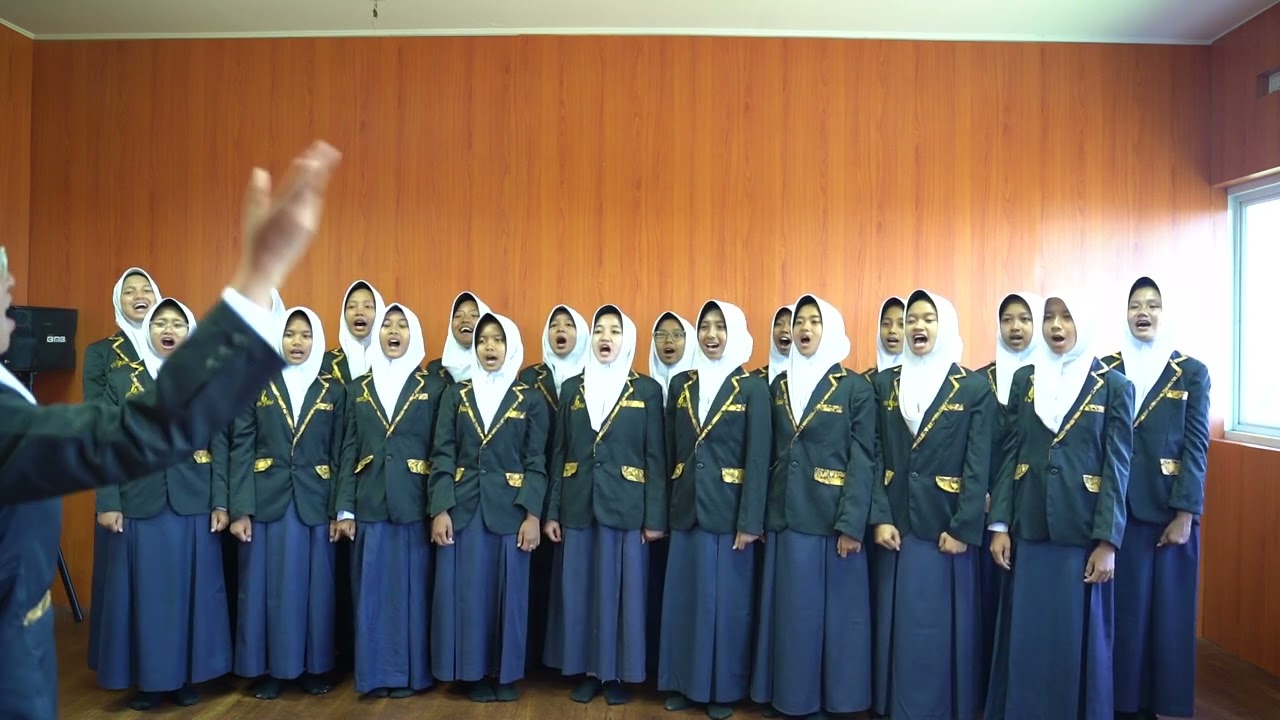 MTs Negeri 1 Kebumen | Lomba Paduan Suara Kemenag RI