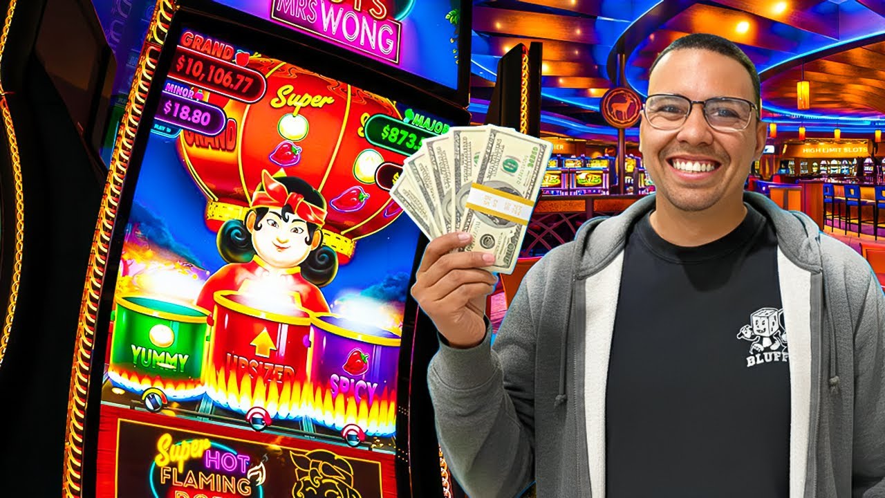 Playing This Slot Machine Until I Hit a Hand Pay