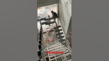 Thi công lắp đặt cầu thang xương cá