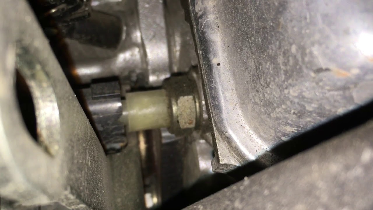 Лада Гранта FL двигатель потеет маслом - YouTube