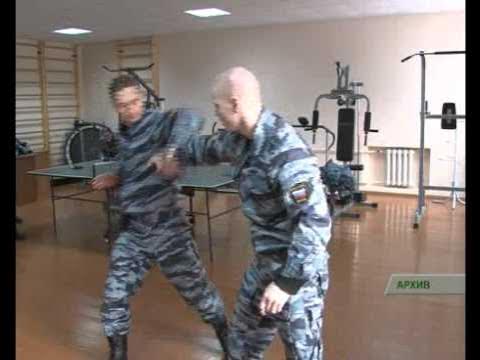 омон показательные выступления. приемы омонов. омон приемы рукопашного боя. собр омон боевые приемы борьбы. омон рукопашка.