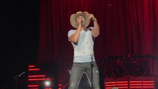 Download Lagu Seein' Red - Dustin Lynch at Mattress Firm, Chula Vista 6/23/17 Download Lagu Seein' Red - Dustin Lynch at Mattress Firm, Chula Vista 6/23/17