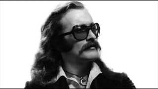 Cem Karaca - Hayat Çok Garip (Sadece Cem Karaca)