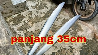 Test Ketajaman 2 Bilah Mandau Kecil Panjang 35Cm Sblum Terbang Jauh