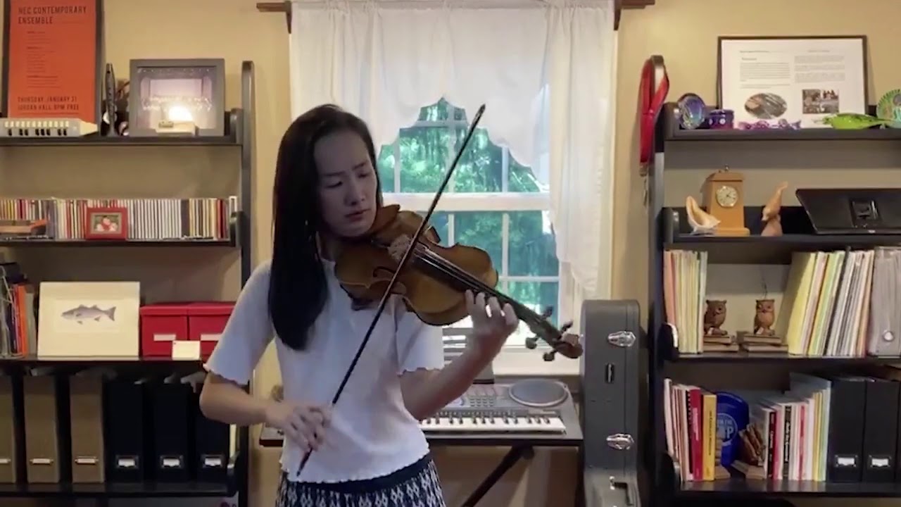 MuChen Hsieh performs Vivaldi's 
