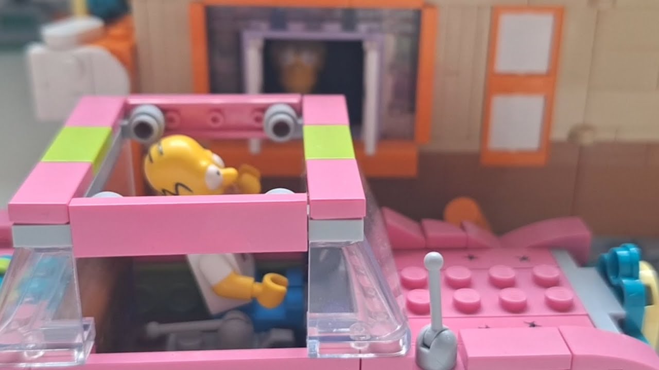 I built the simpsons krusty burger in lego!