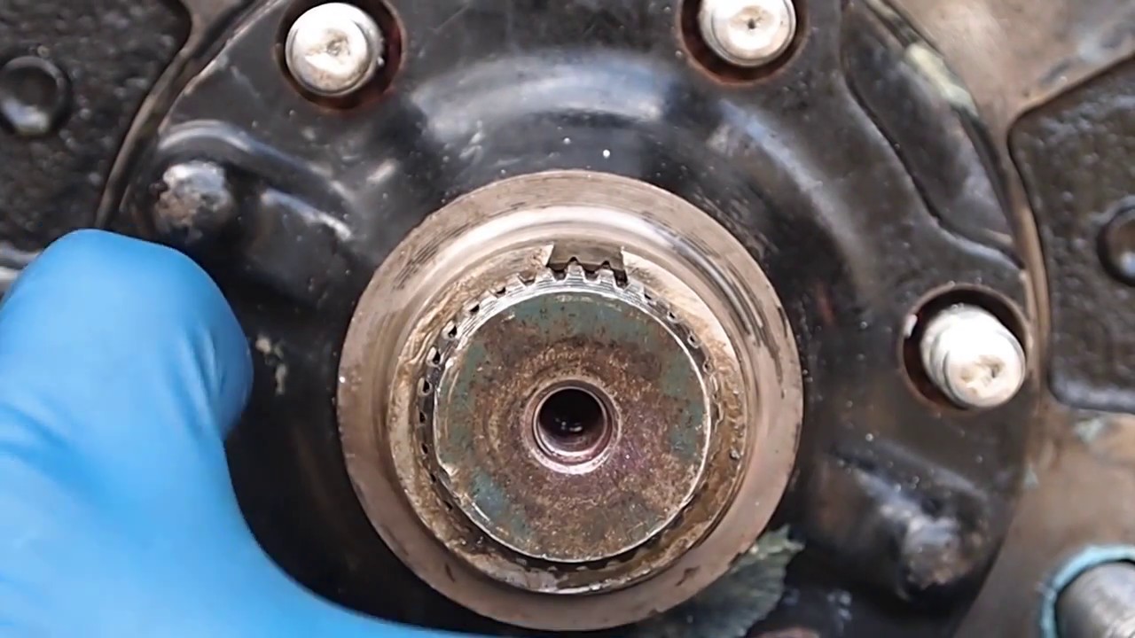 Axle hub flange to axle excessive play. Toyota 100 series YouTube