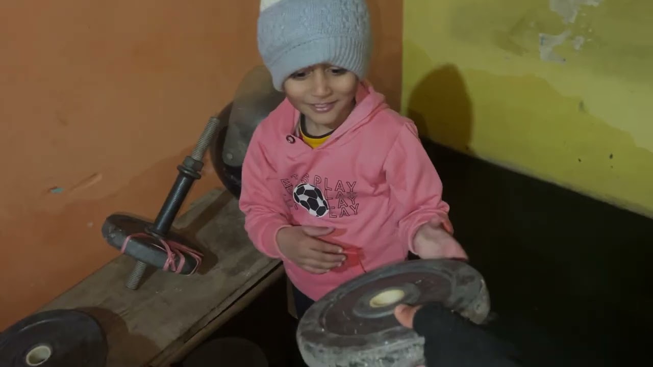 Last Tak Kaun Tika? 😲 Hold The Weight Challenge | Shiva vs Yuvraj