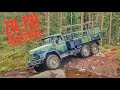 Mil-Safarit Zil-131 kuorma-autolla metsään