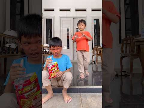 أخي شرس جد ا 