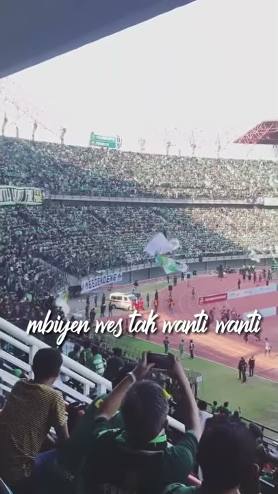 Lagu 'Kartoyono Medot Janji' versi Persebaya