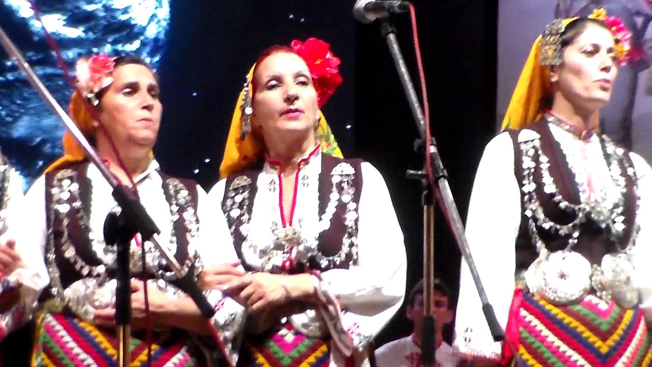 Неврокопският ансамбъл за народни песни и танци се завърна от турнето си в Нови Сад