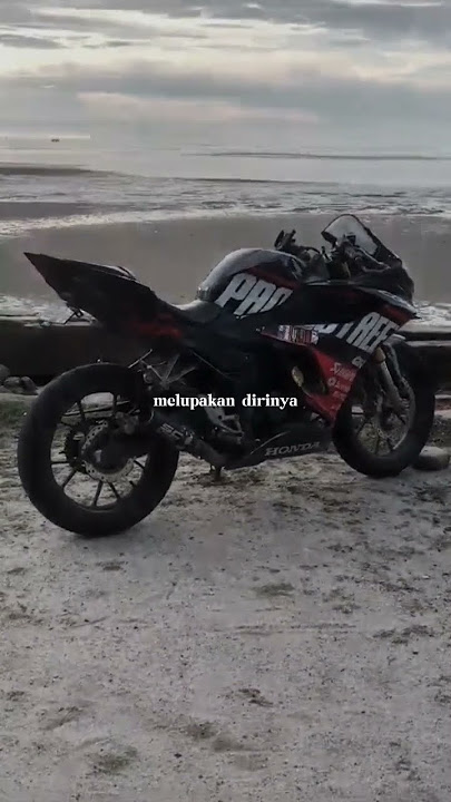 galau mode #cbr #viral #sad #cbrindonesia #lyrics #cbr150 #cbrsantuy #bucin #shorts #vlog #motovlog