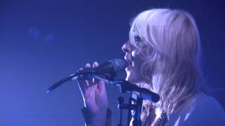 Metric Performing &quot;Dreams So Real&quot;