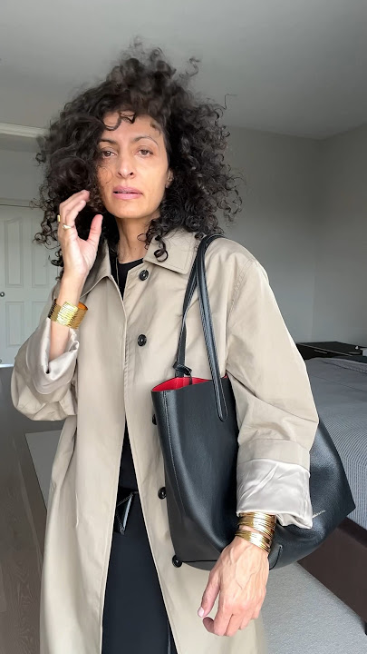 Mansur Gavriel Everyday Soft tote, 440me trench, The Row belt bags and Lulu boots. #therow